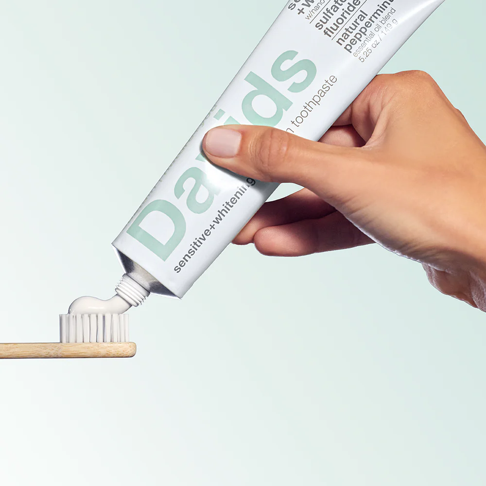 DAVIDS Hydroxi™ Sensitive+Whitening Peppermint dantų pasta su hidroksiapatitu