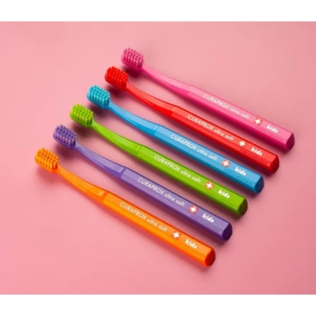 CURAPROX vaikiškas dantų šepetėlis KIDS - Image 2