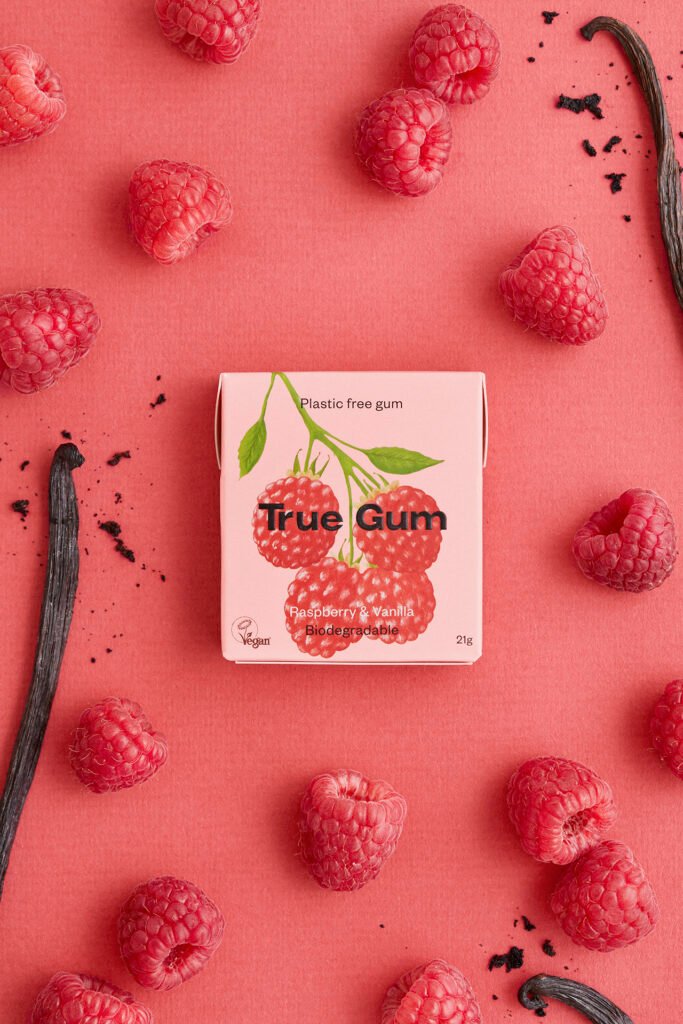 TRUE GUM aviečių ir vanilės skonio kramtomoji guma be cukraus