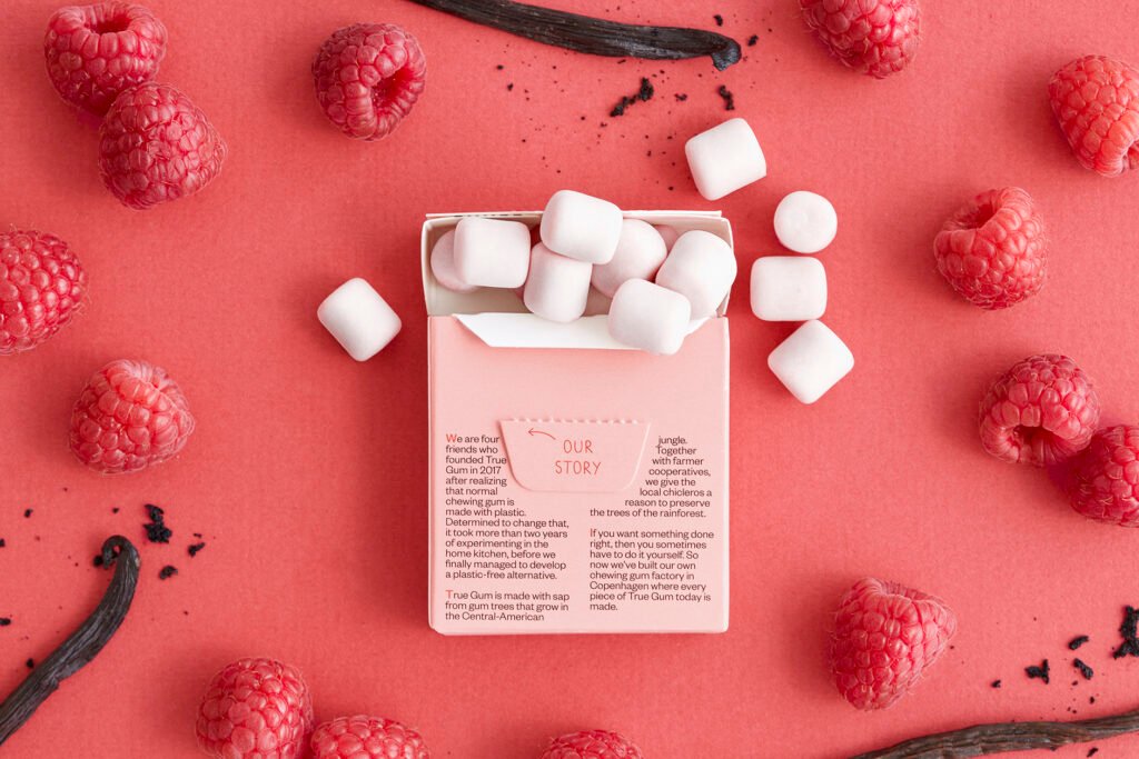 TRUE GUM aviečių ir vanilės skonio kramtomoji guma be cukraus