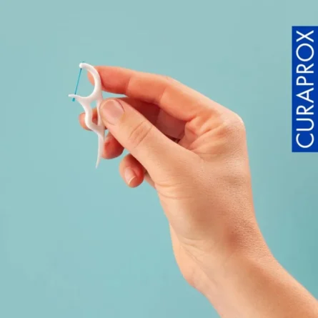 CURAPROX tarpdančių siūlas su laikikliu - Image 2